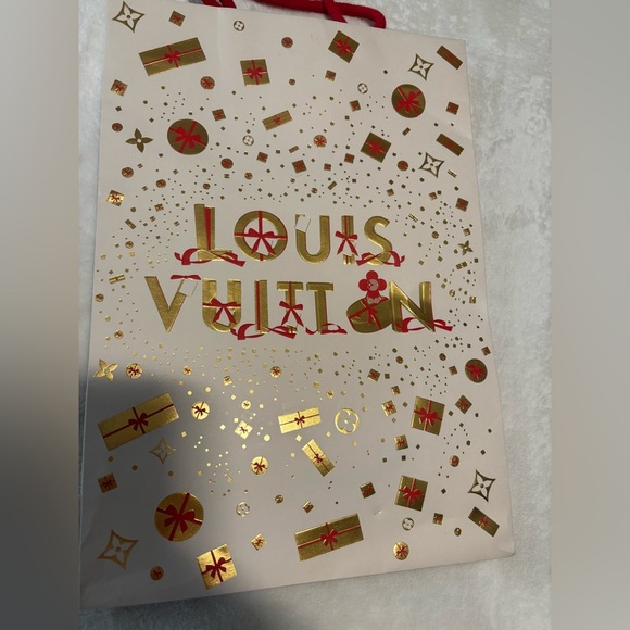 Louis Vuitton gift bag - Picture 2 of 5